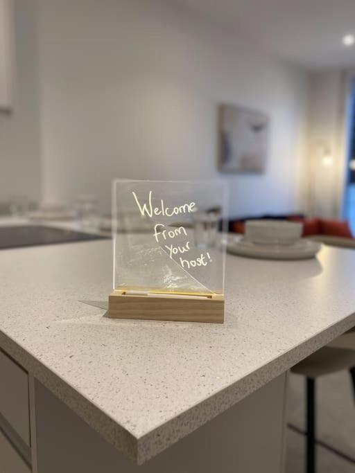 Central Manchester-1Br Apartment Free Parking-Cinema Room Екстериор снимка