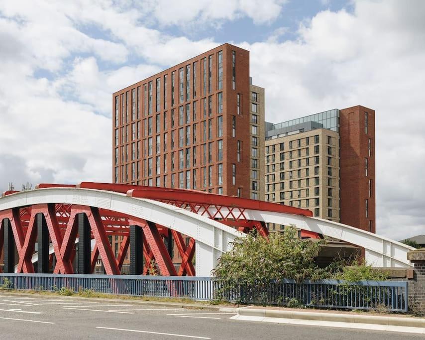 Central Manchester-1Br Apartment Free Parking-Cinema Room Екстериор снимка